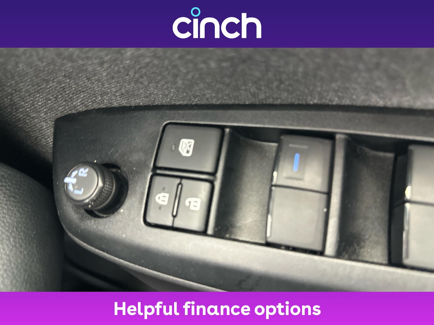 Used Toyota Yaris 2021 for sale - 76438616: Photo 35