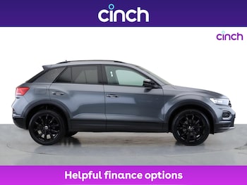 Used Volkswagen T-Roc 2021 for sale - 76842285: Photo