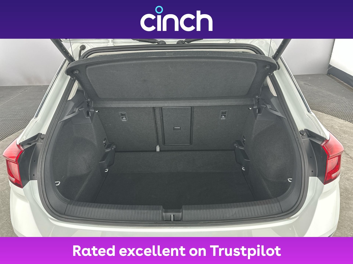 Used Volkswagen T-Roc 2022 for sale - 76453302: Photo 21