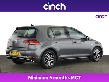 Used Volkswagen Golf 2019 for sale - 75892987: Photo
