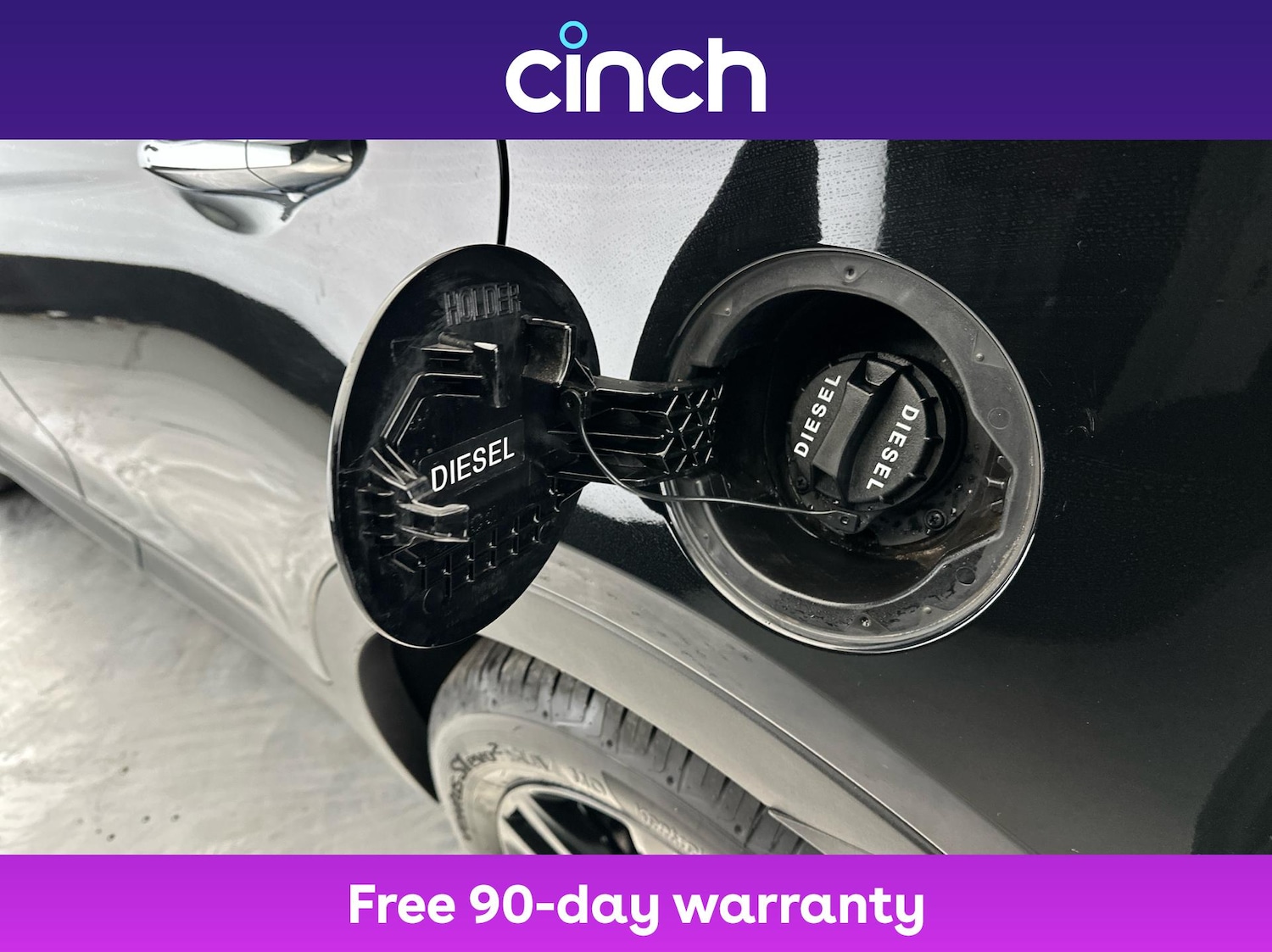 Used Hyundai Santa Fe 2017 for sale - 76888890: Photo 29