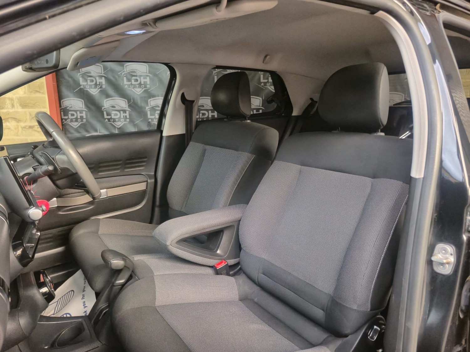 Used Citroen C4 Cactus 2016 for sale - 76455392: Photo 11