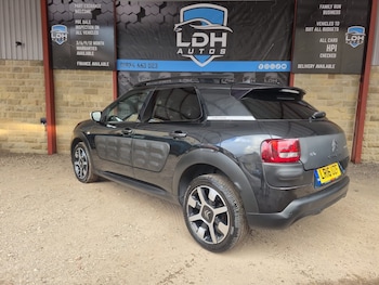 Used Citroen C4 Cactus 2016 for sale - 76455392: Photo