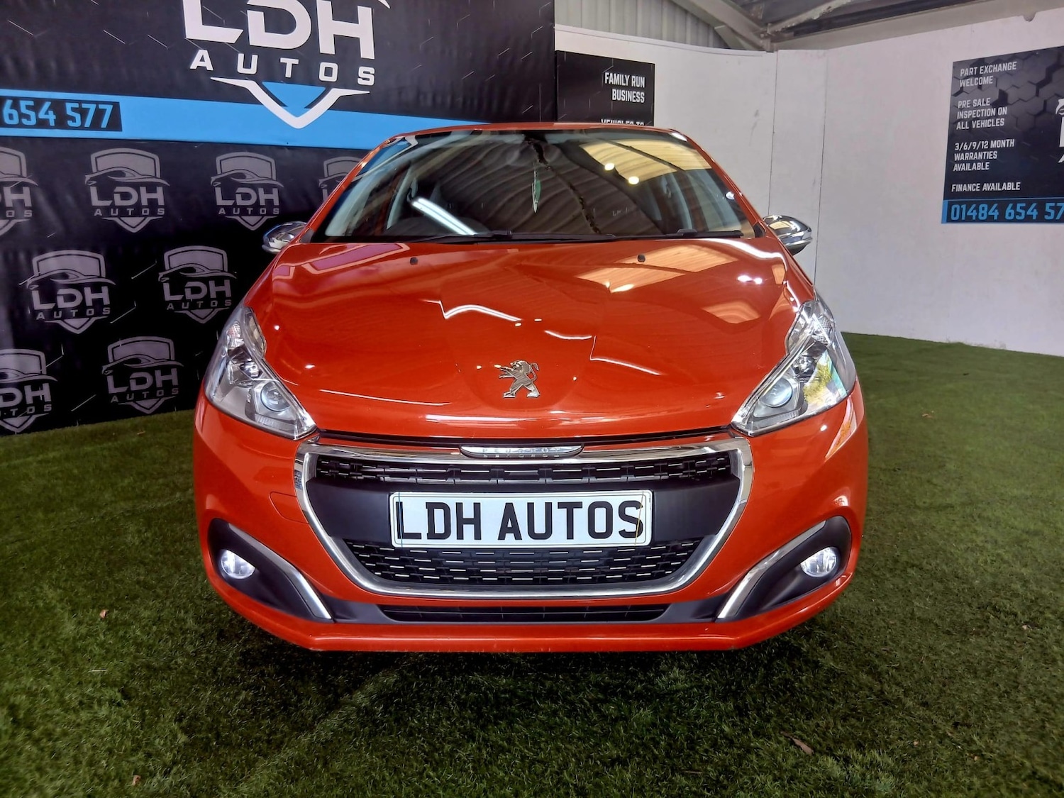 Used Peugeot 208 2018 for sale - 78162202: Photo 2