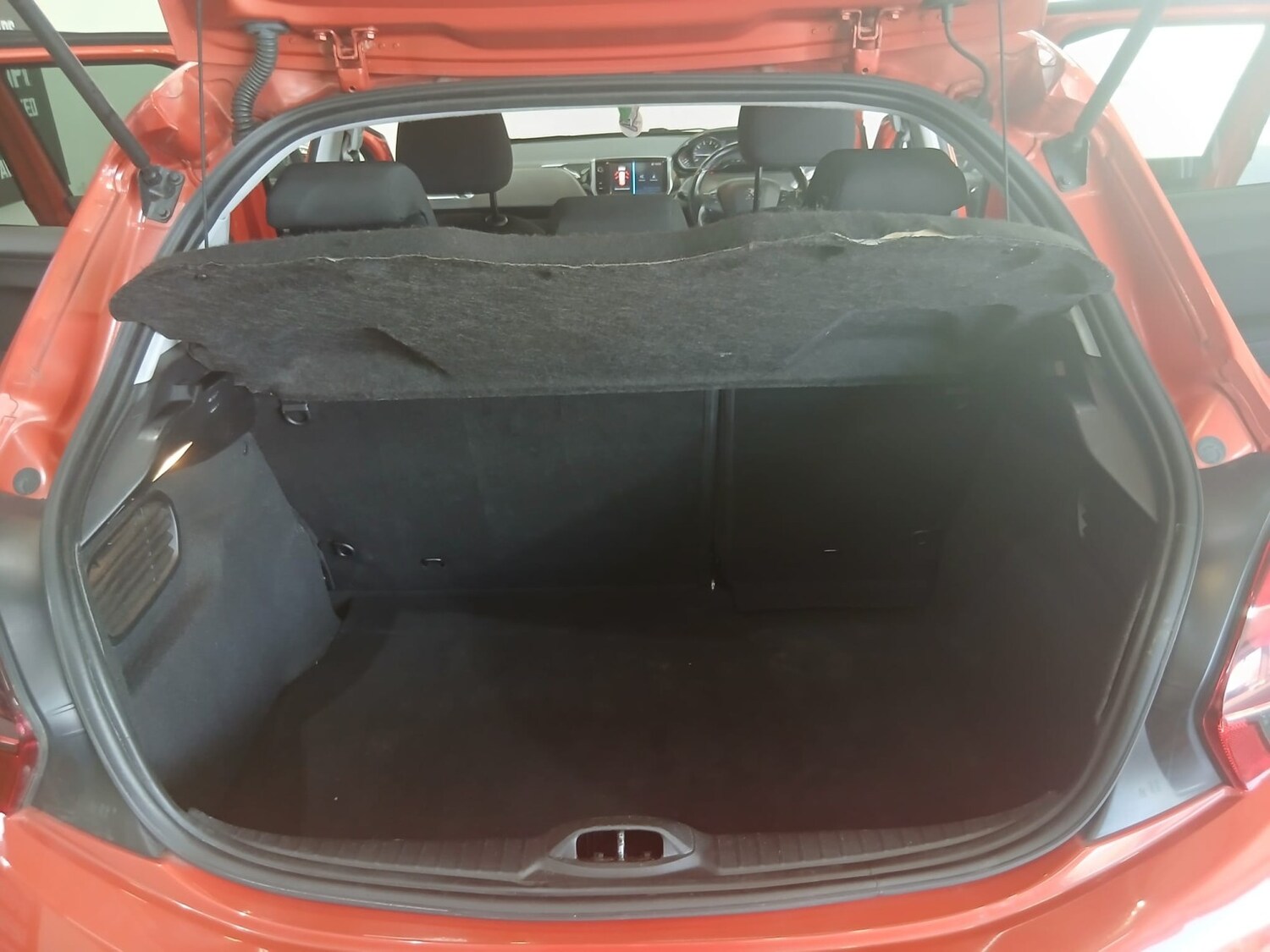 Used Peugeot 208 2018 for sale - 78162202: Photo 25