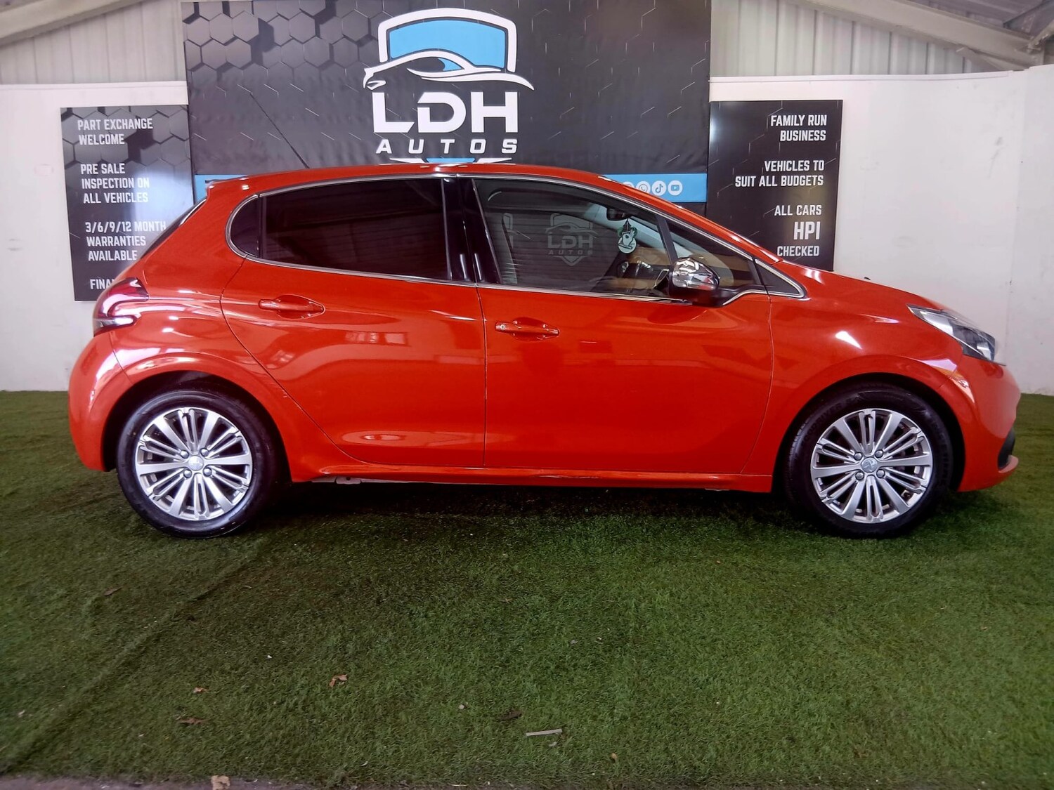 Used Peugeot 208 2018 for sale - 78162202: Photo 7