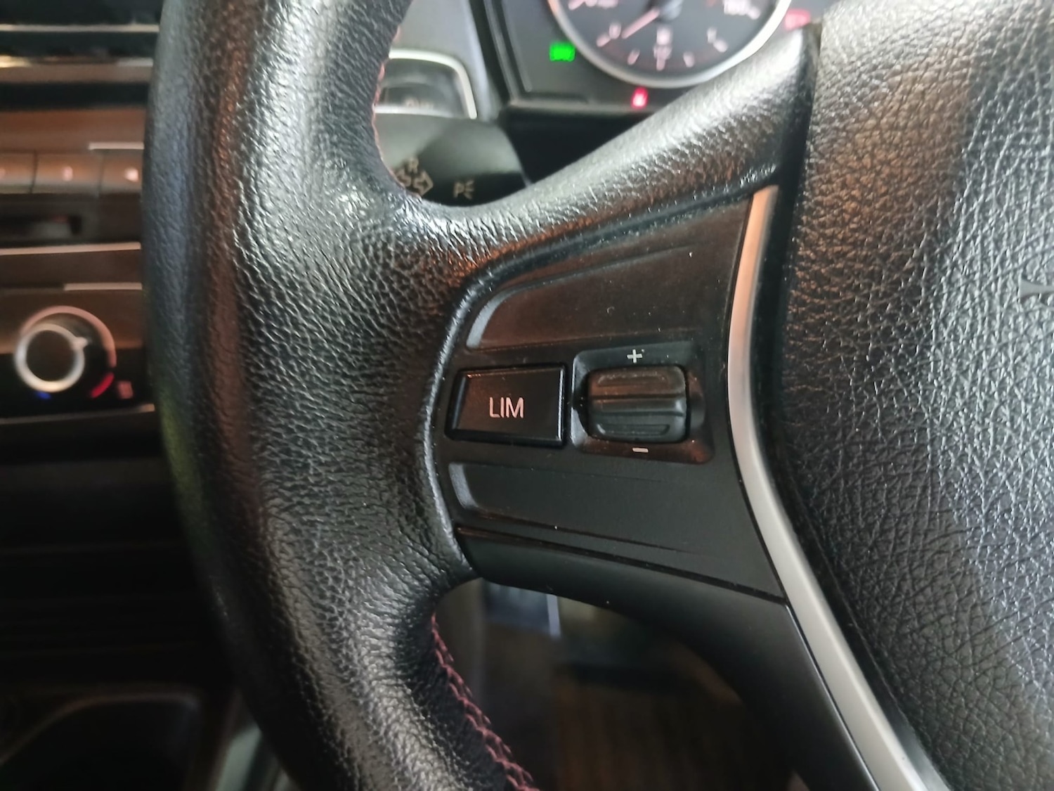 Used BMW 1 Series 2011 for sale - 78131618: Photo 23