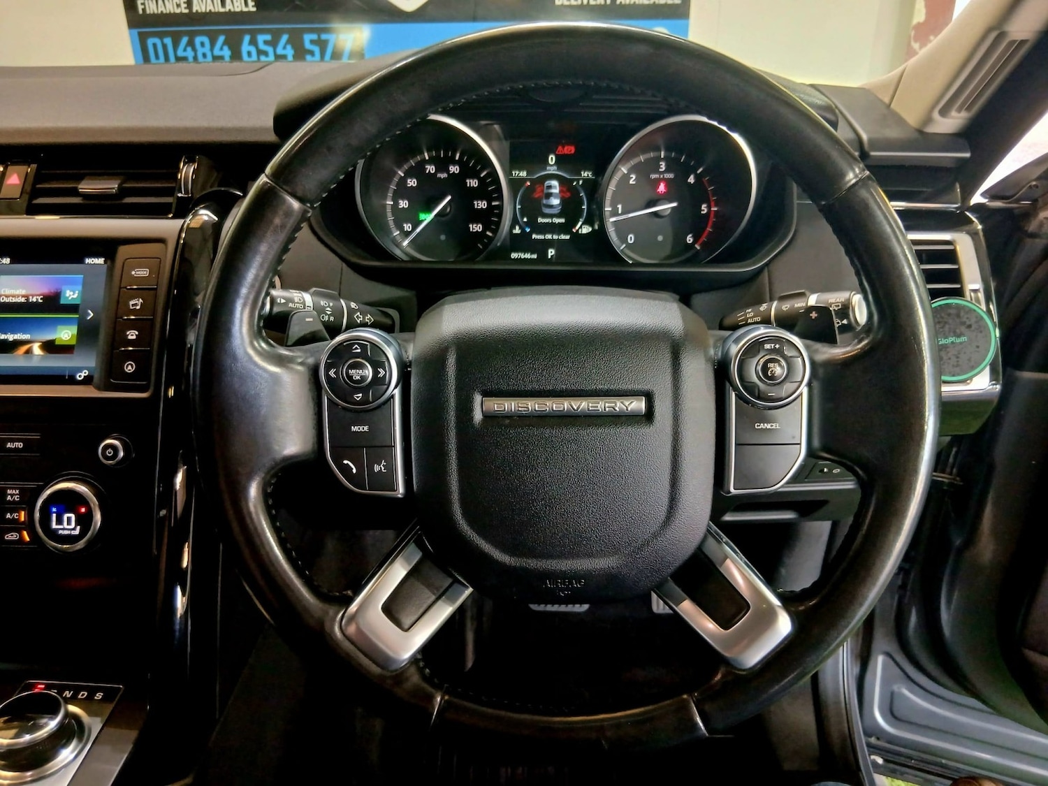 Used Land Rover Discovery 2017 for sale - 78176094: Photo 13