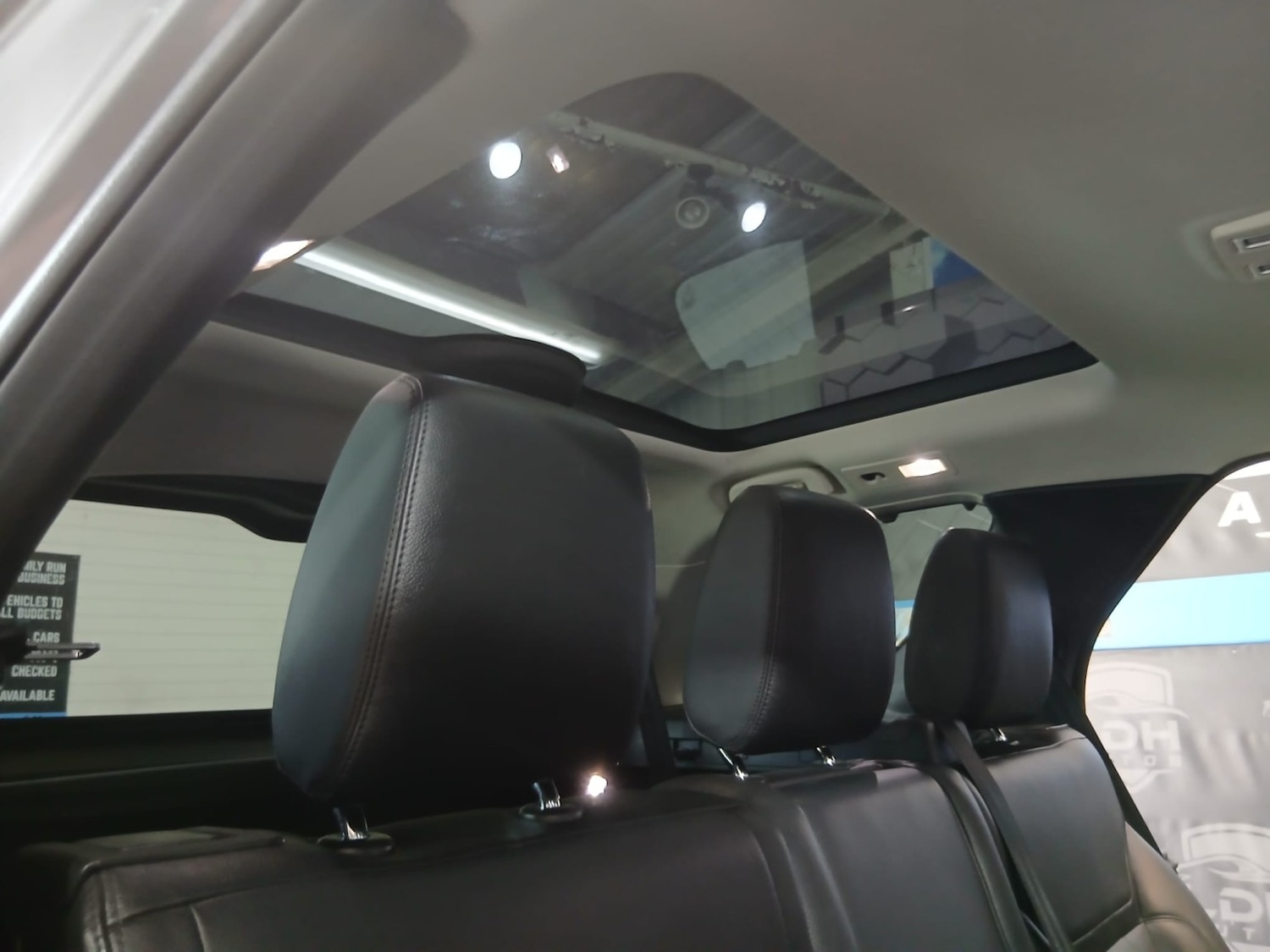 Used Land Rover Discovery 2017 for sale - 78176094: Photo 9