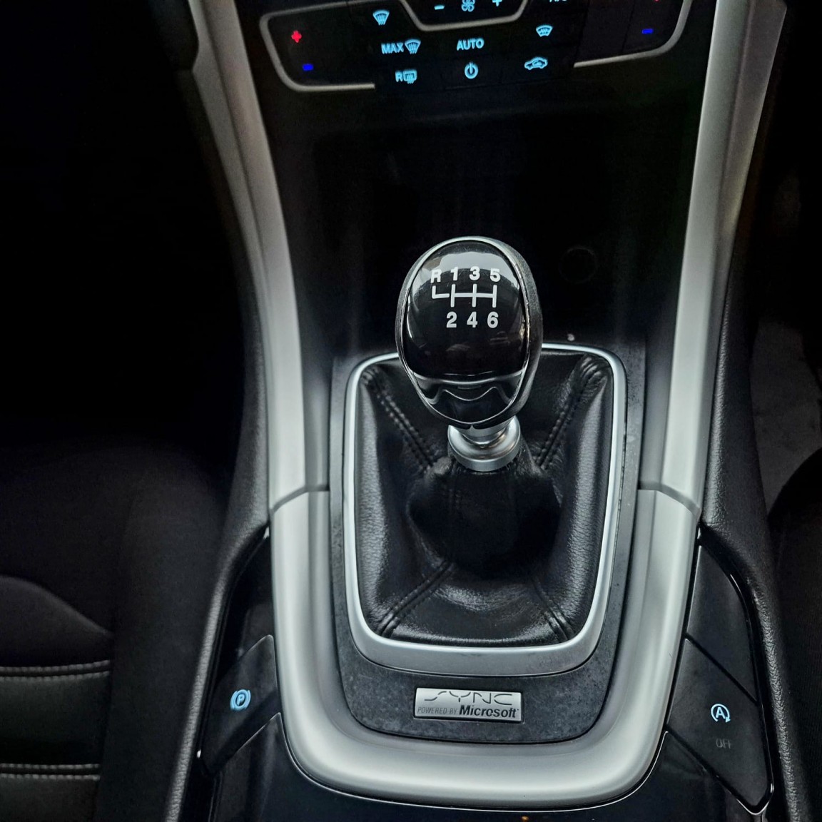 Used Ford Mondeo 2015 for sale - 76571253: Photo 15