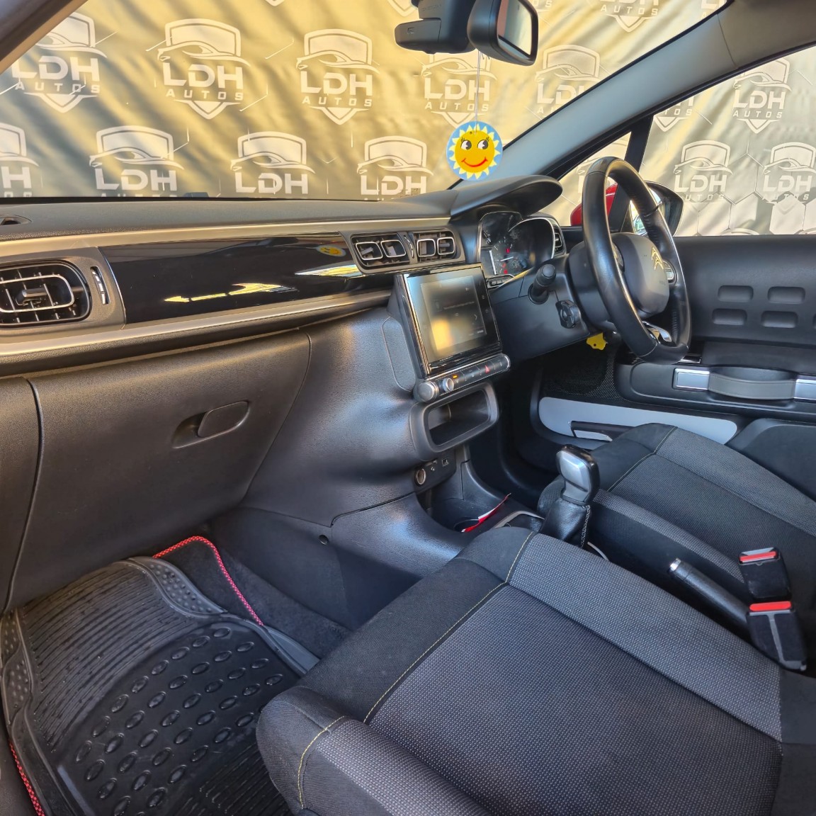 Used Citroen C3 2018 for sale - 76455469: Photo 10