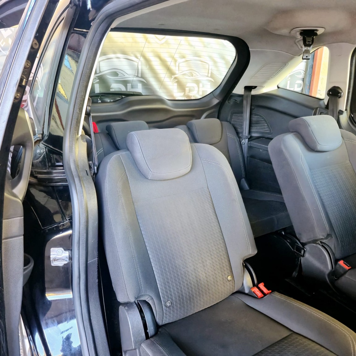 Used Ford Grand C-Max 2018 for sale - 76699283: Photo 20