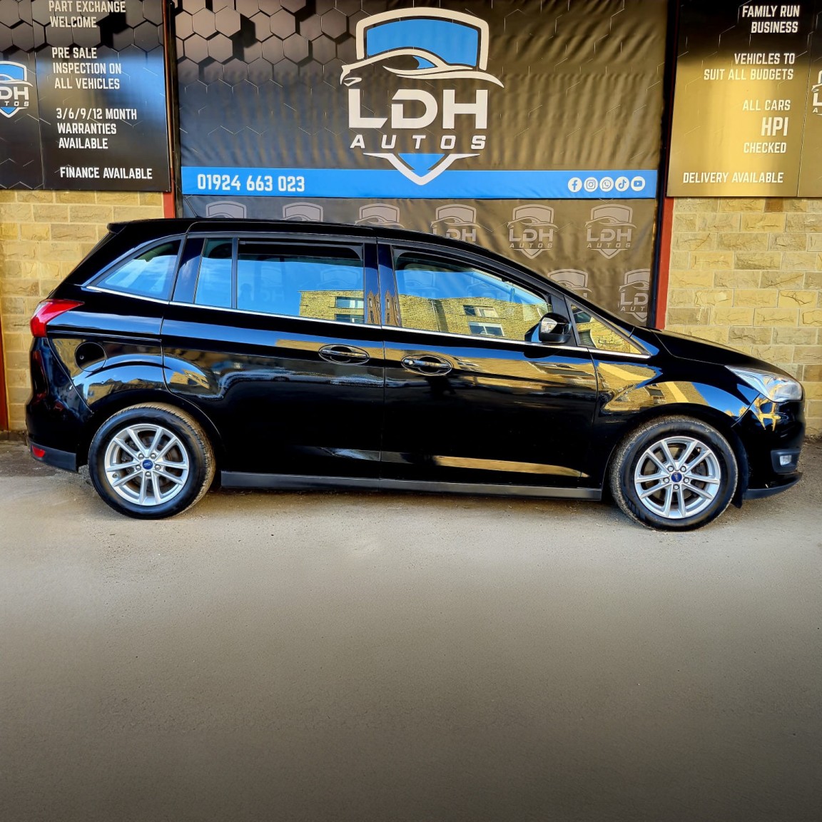 Used Ford Grand C-Max 2018 for sale - 76699283: Photo 7