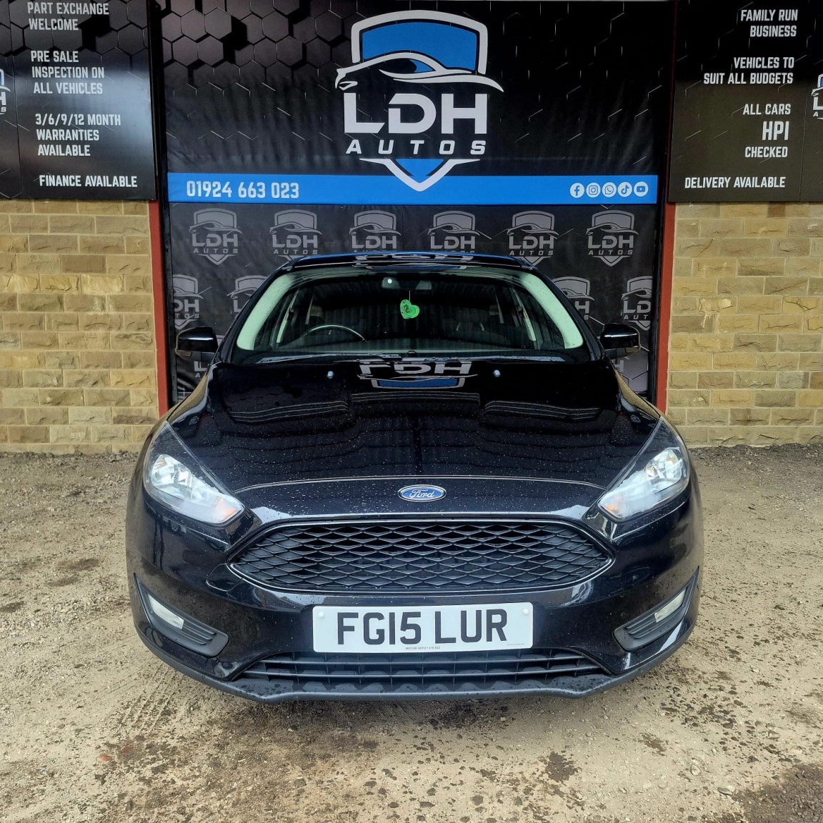 Used Ford Focus 2015 for sale - 76553960: Photo 2