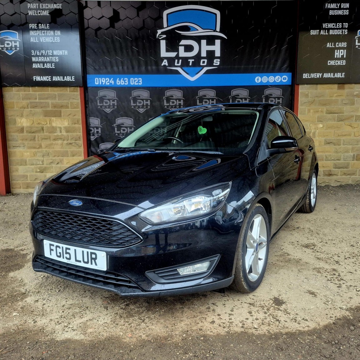 Used Ford Focus 2015 for sale - 76553960: Photo 3