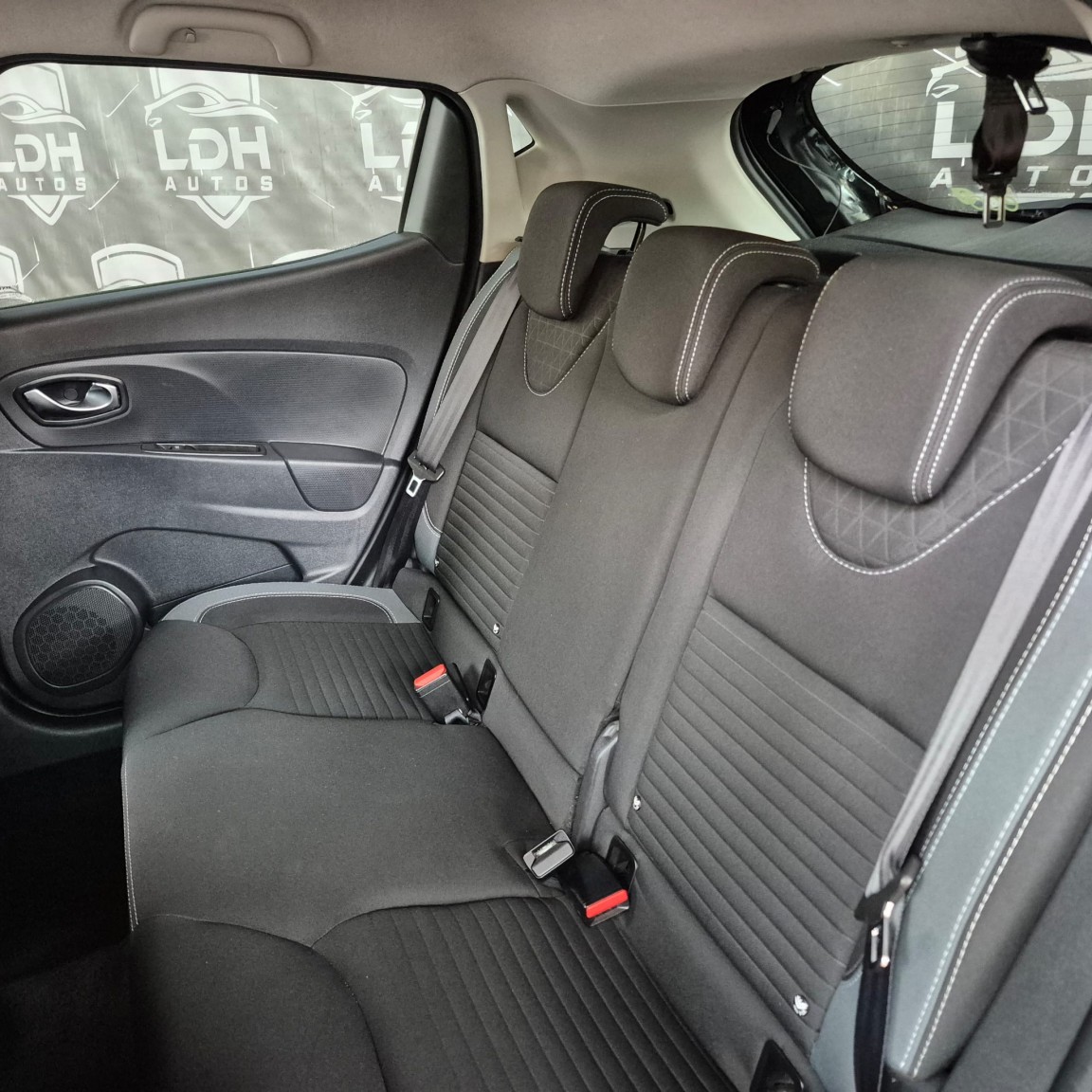 Used Renault Clio 2016 for sale - 76559928: Photo 19