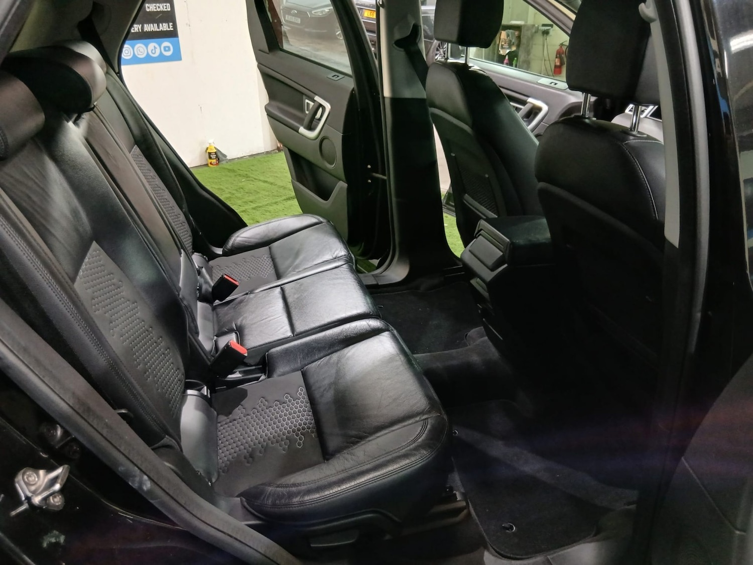 Used Land Rover Discovery Sport 2018 for sale - 77675724: Photo 12