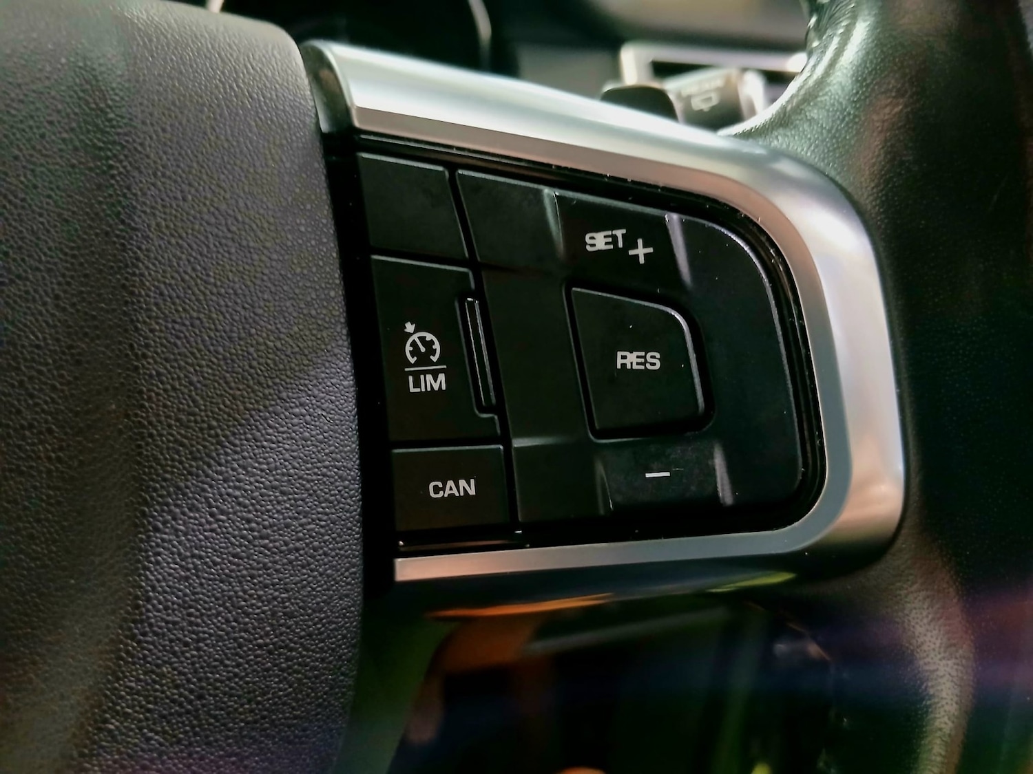 Used Land Rover Discovery Sport 2018 for sale - 77675724: Photo 24