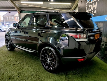 Used Land Rover Range Rover Sport 2017 for sale - 79575558: Photo