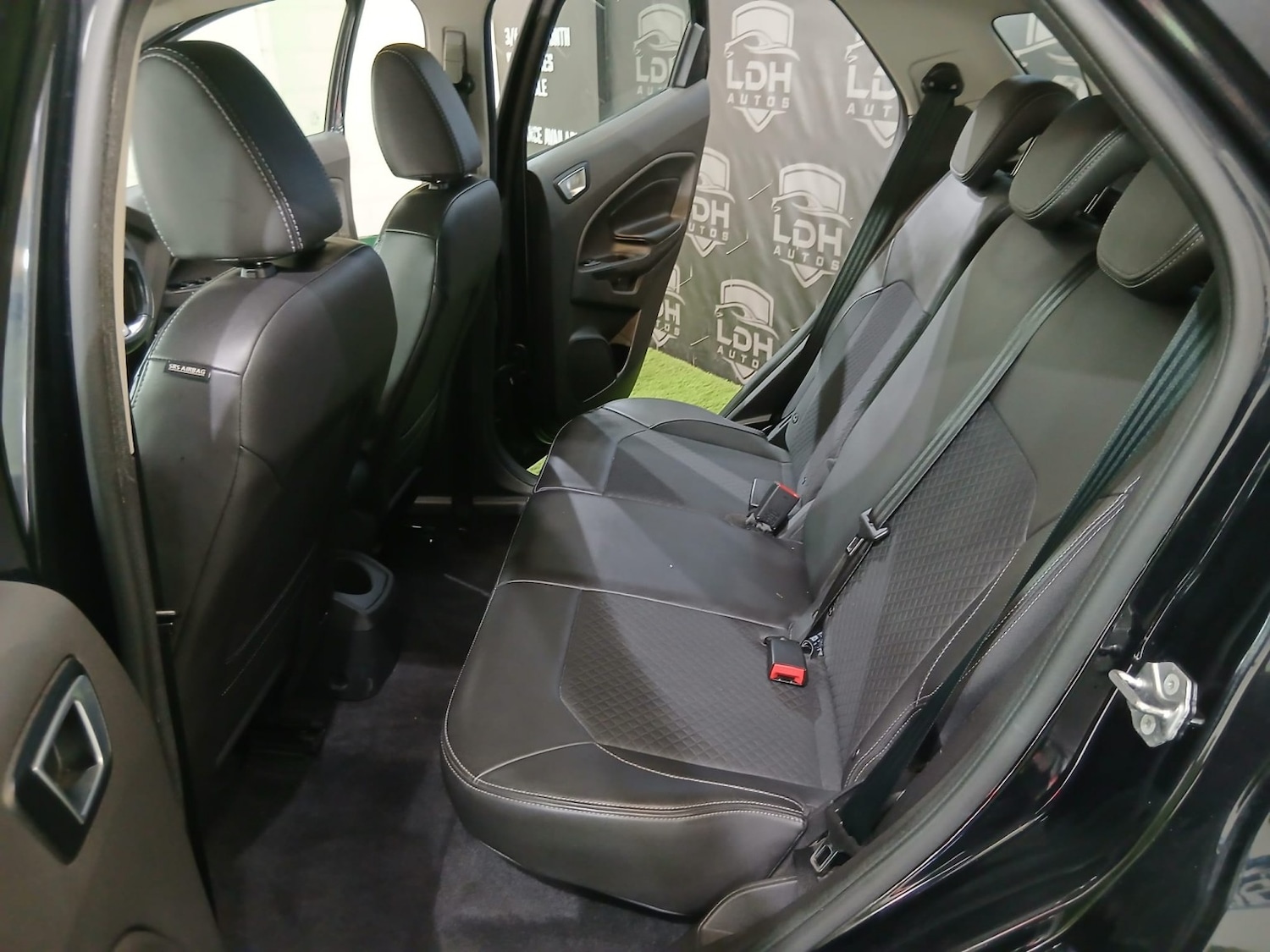 Used Ford Ecosport 2015 for sale - 77881124: Photo 17