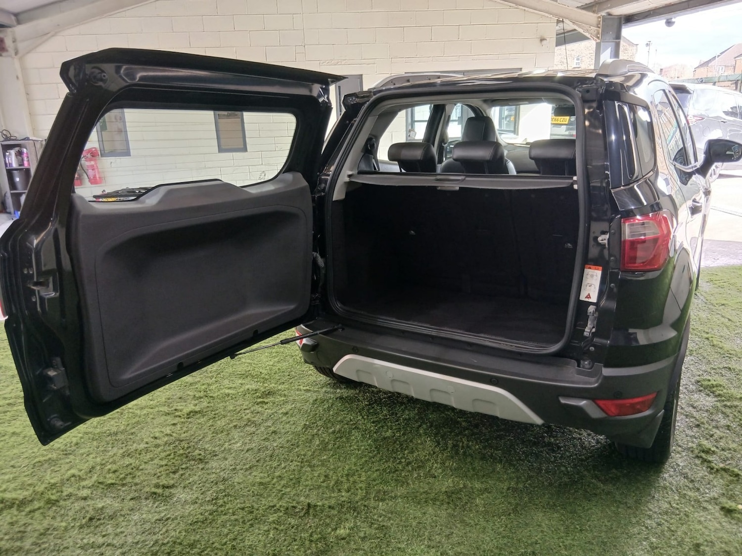 Used Ford Ecosport 2015 for sale - 77881124: Photo 28