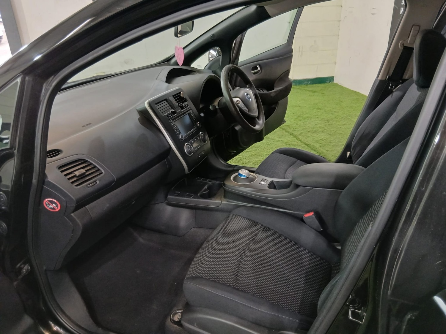 Used Nissan Leaf 2014 for sale - 77844956: Photo 10