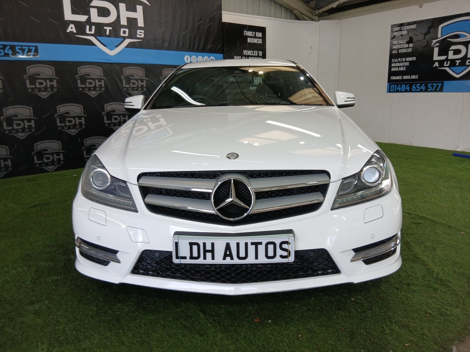 Used Mercedes-Benz C Class 2013 for sale - 78218010: Photo 2