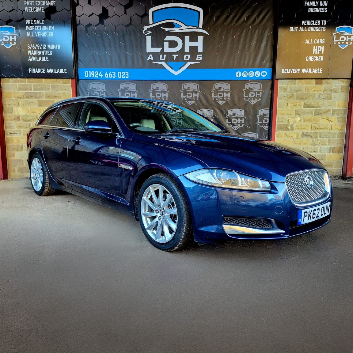 Used Jaguar XF 2013 for sale - 76643417: Photo 1