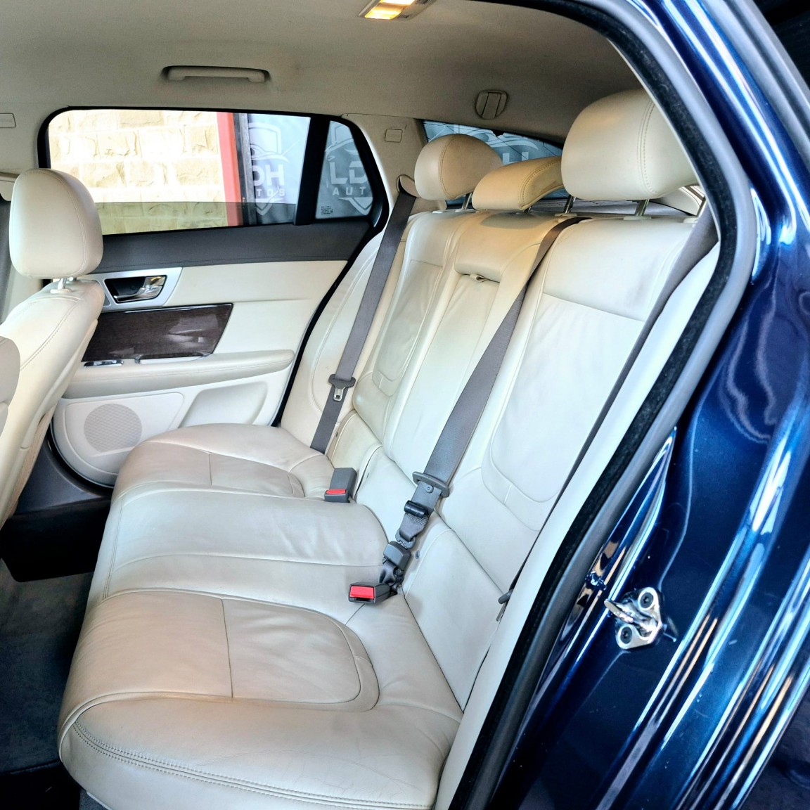 Used Jaguar XF 2013 for sale - 76643417: Photo 17