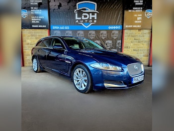 2013 - 3.0 d V6 Premium Luxury 5-Door