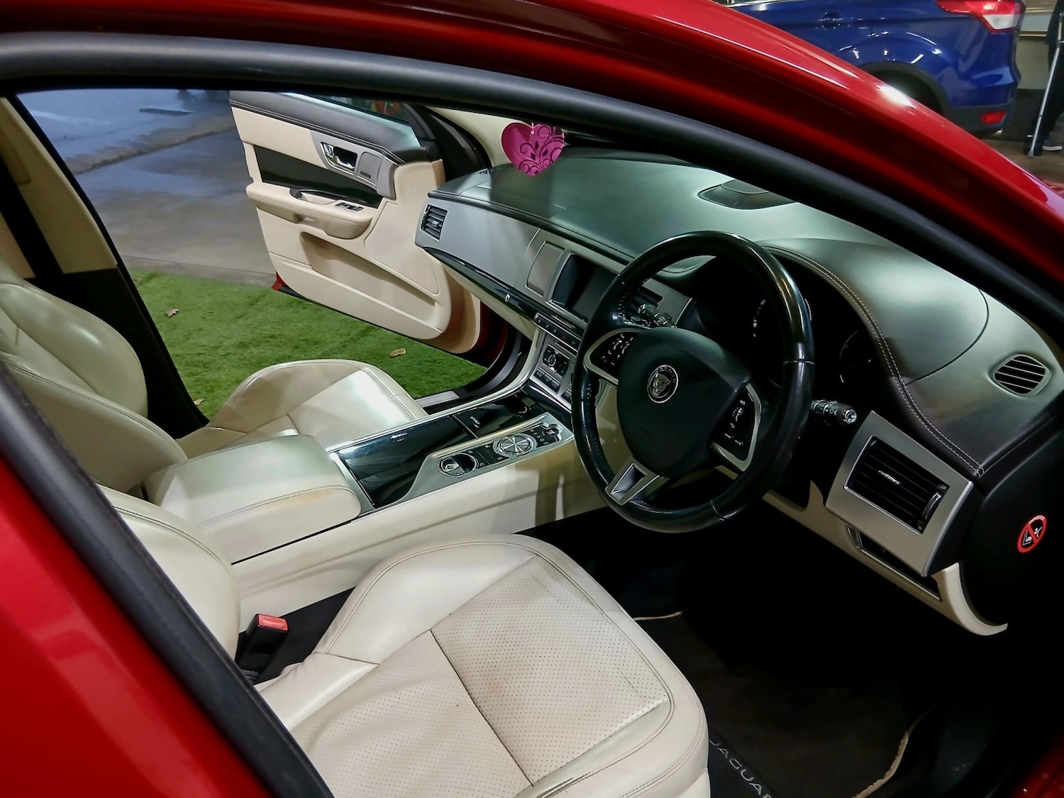 Used Jaguar XF 2014 for sale - 77453367: Photo 11