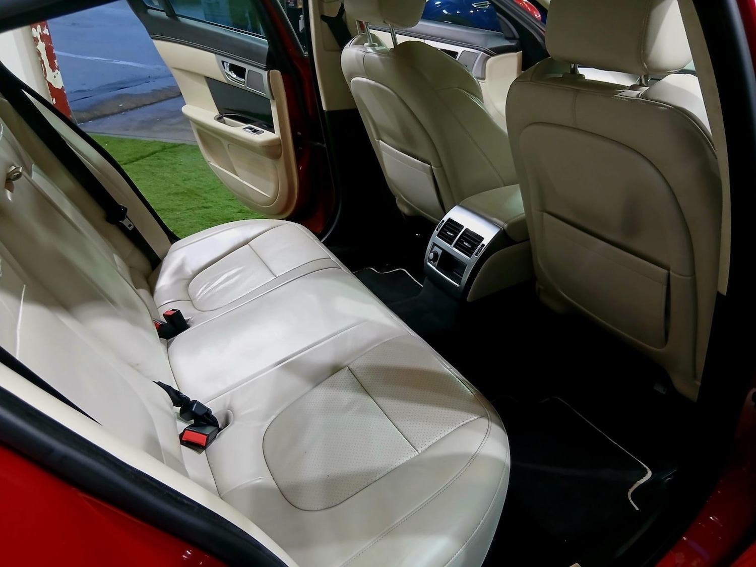 Used Jaguar XF 2014 for sale - 77453367: Photo 32