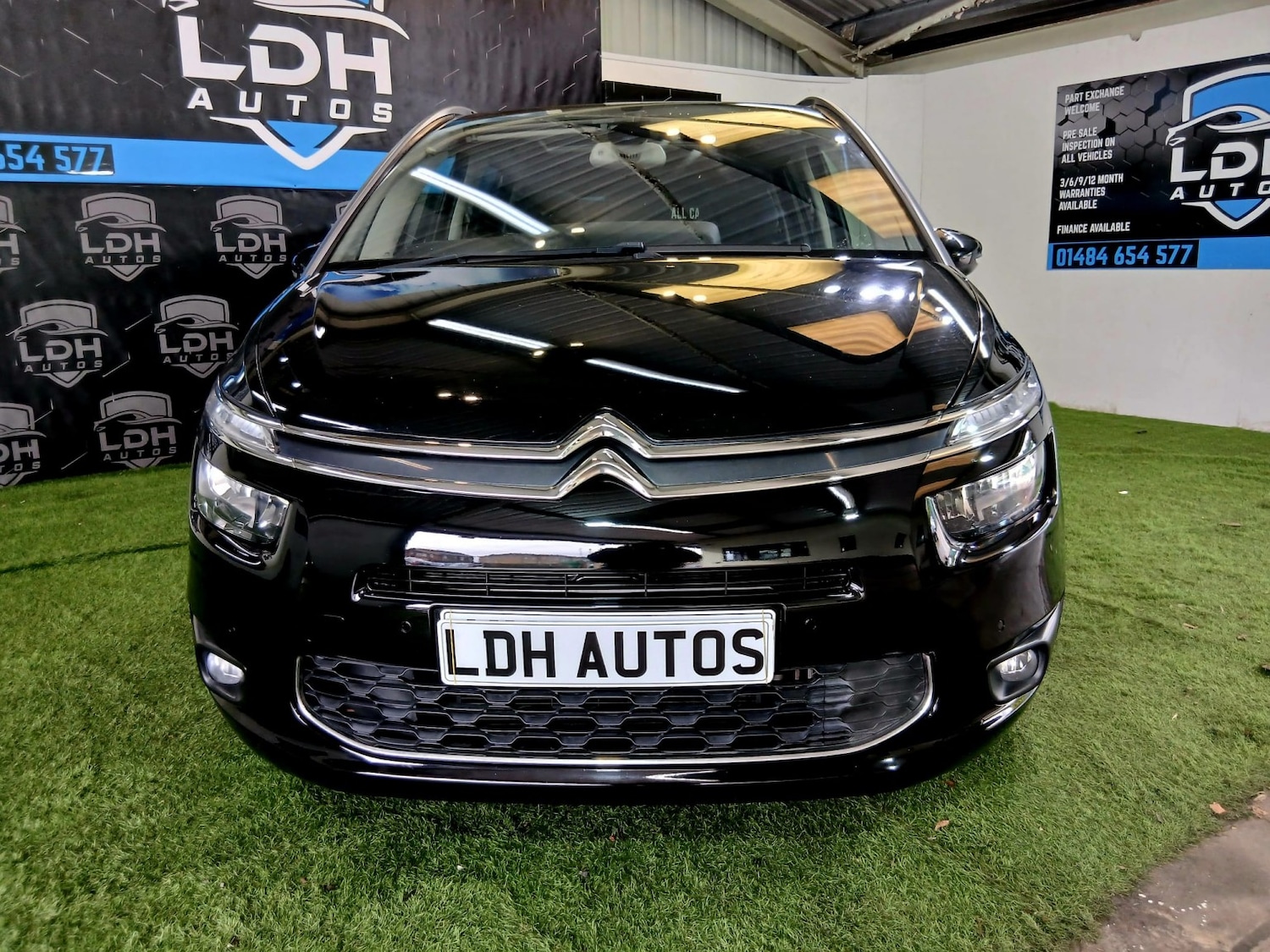 Used Citroen Grand C4 Picasso 2014 for sale - 77675671: Photo 2