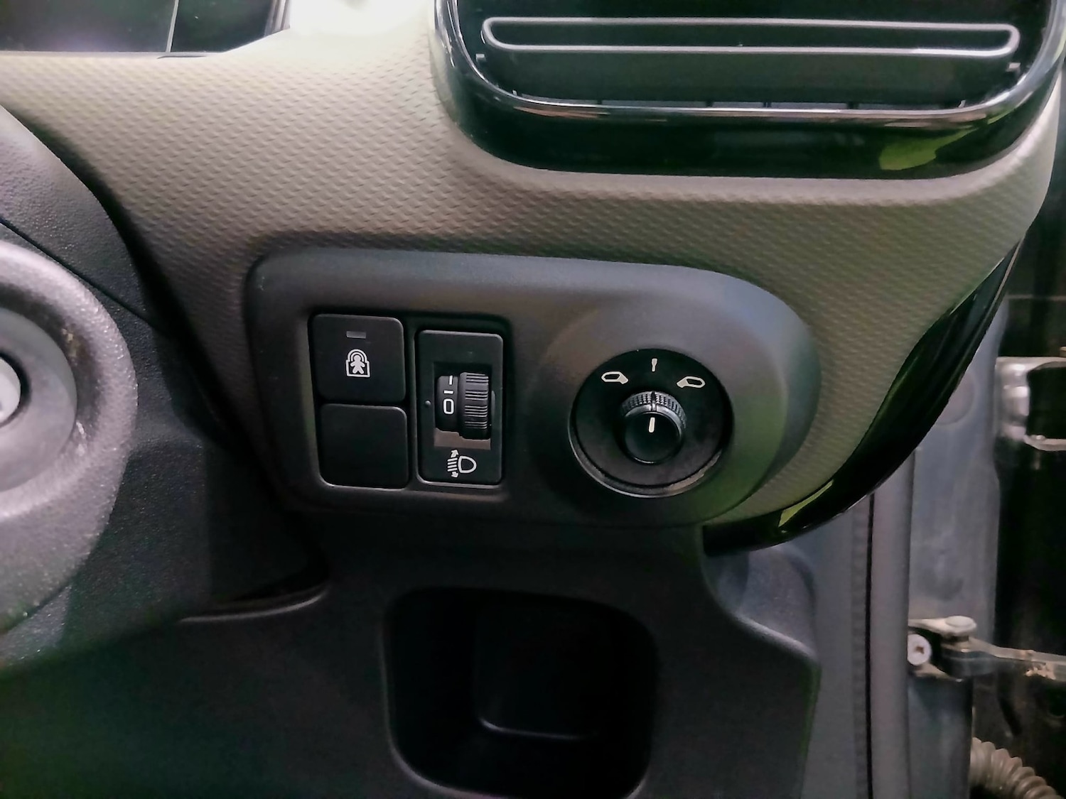 Used Citroen C4 Cactus 2016 for sale - 77595430: Photo 20