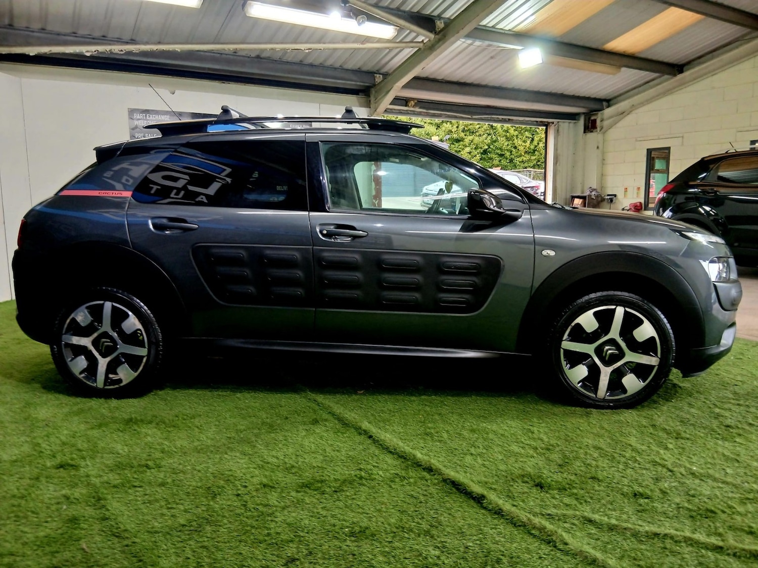 Used Citroen C4 Cactus 2016 for sale - 77595430: Photo 4