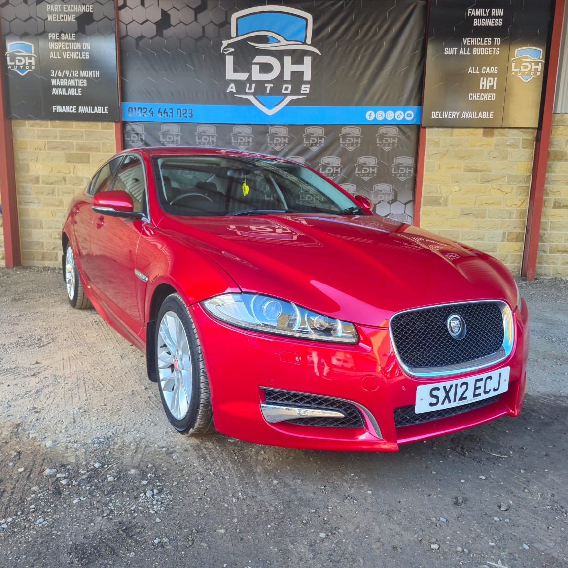 Used Jaguar XF 2012 for sale - 76455439: Photo 1