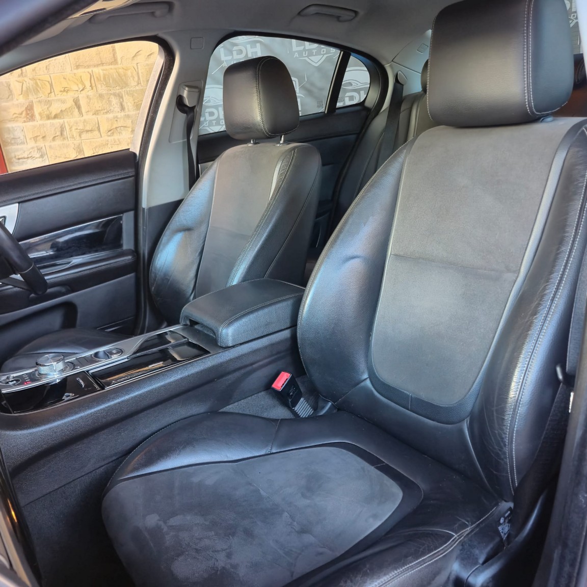 Used Jaguar XF 2012 for sale - 76455439: Photo 11