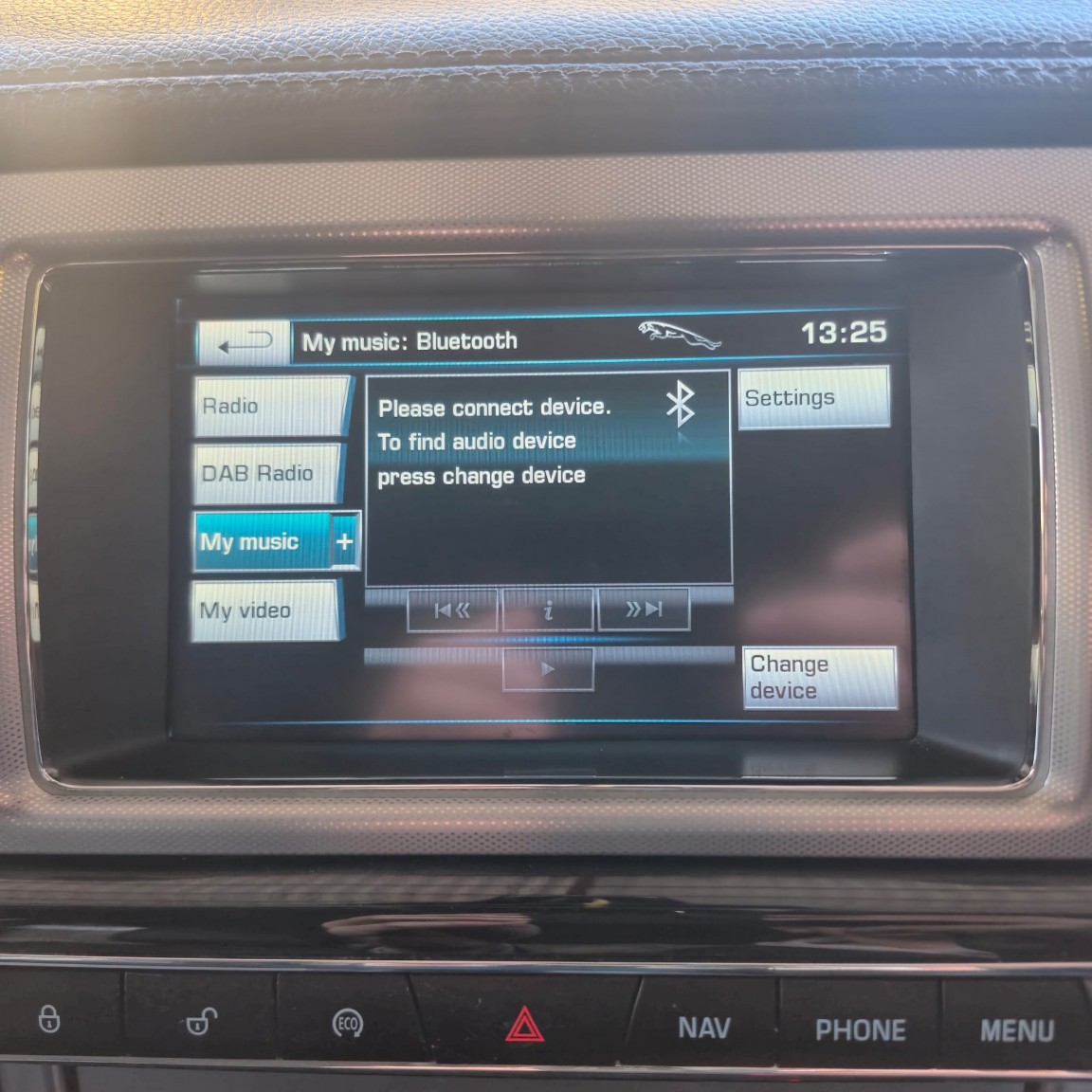 Used Jaguar XF 2012 for sale - 76455439: Photo 12