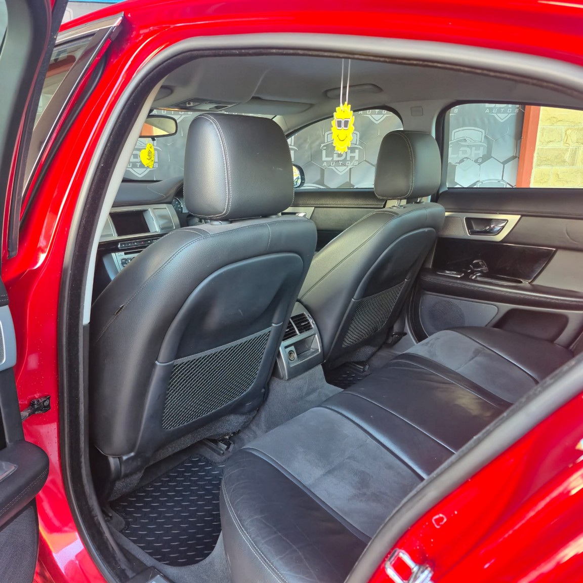 Used Jaguar XF 2012 for sale - 76455439: Photo 17