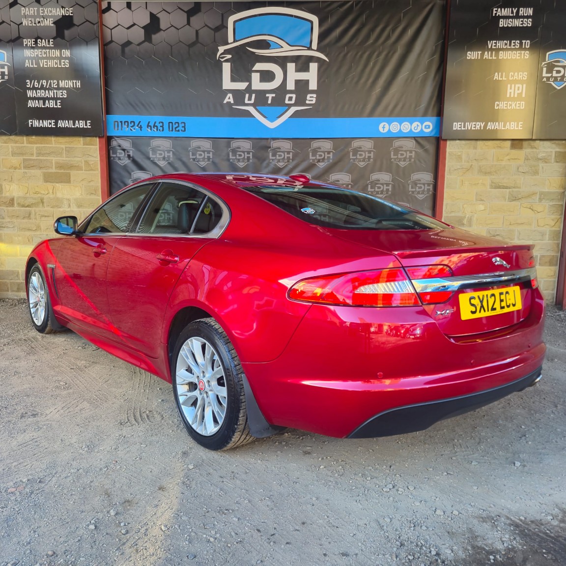 Used Jaguar XF 2012 for sale - 76455439: Photo 5