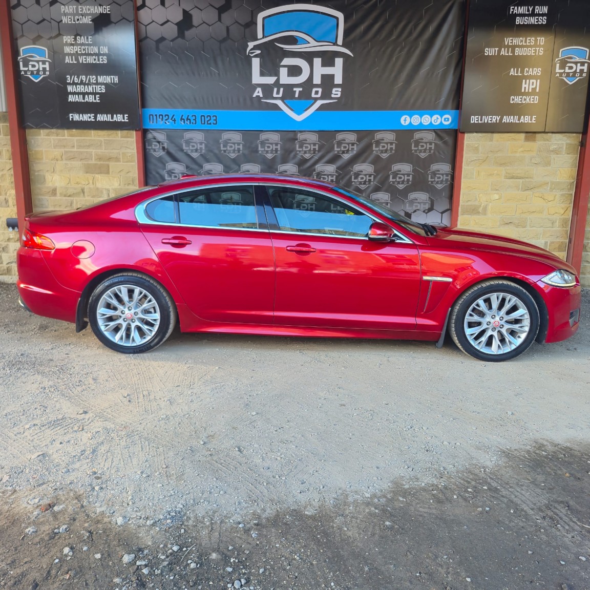 Used Jaguar XF 2012 for sale - 76455439: Photo 7