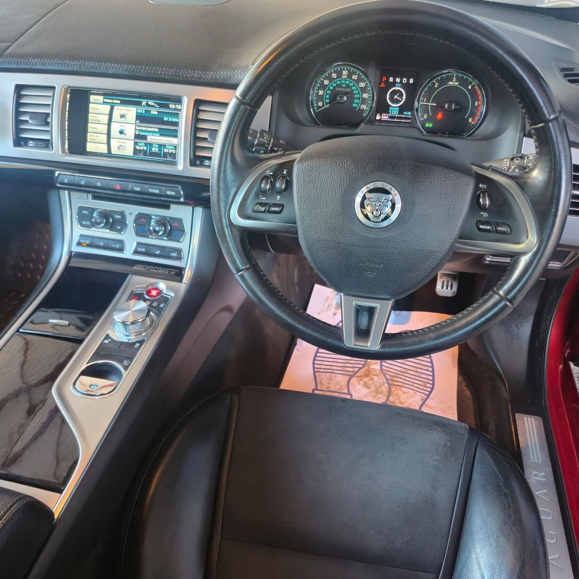 Used Jaguar XF 2012 for sale - 76455439: Photo 9