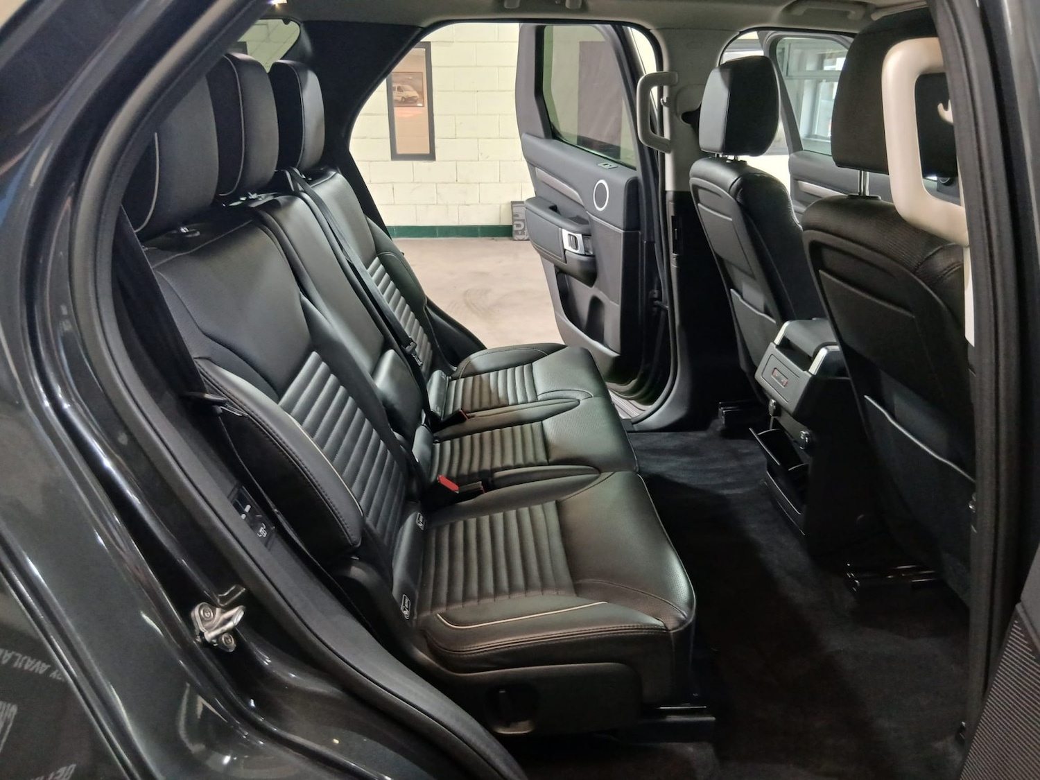 Used Land Rover Discovery 2017 for sale - 78004622: Photo 22