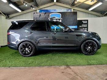 Used Land Rover Discovery 2017 for sale - 78004622: Photo