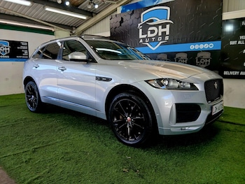 Used Jaguar F-Pace 2017 for sale - 78433769: Photo