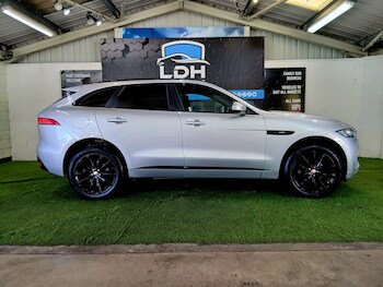 Used Jaguar F-Pace 2017 for sale - 78433769: Photo