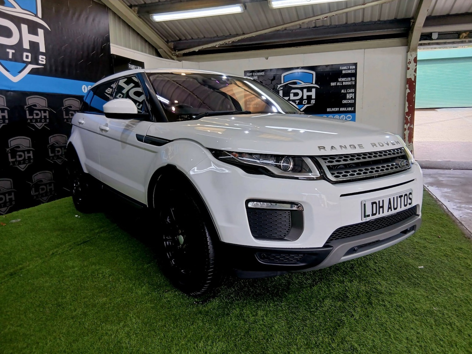 Used Land Rover Range Rover Evoque 2017 for sale - 77774697: Photo 4