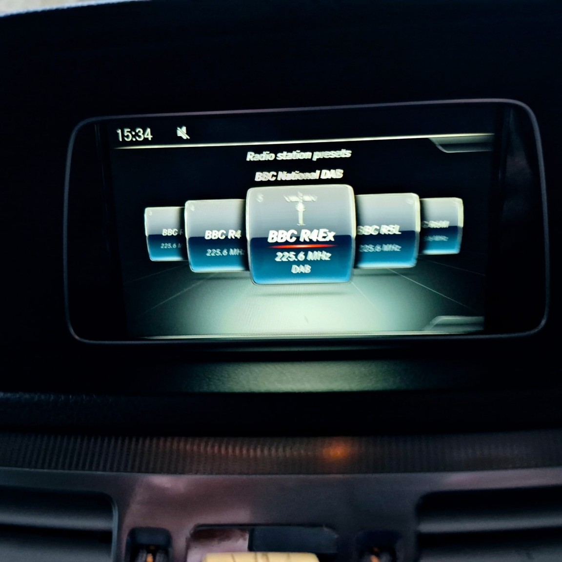 Used Mercedes-Benz E Class 2015 for sale - 76855421: Photo 12