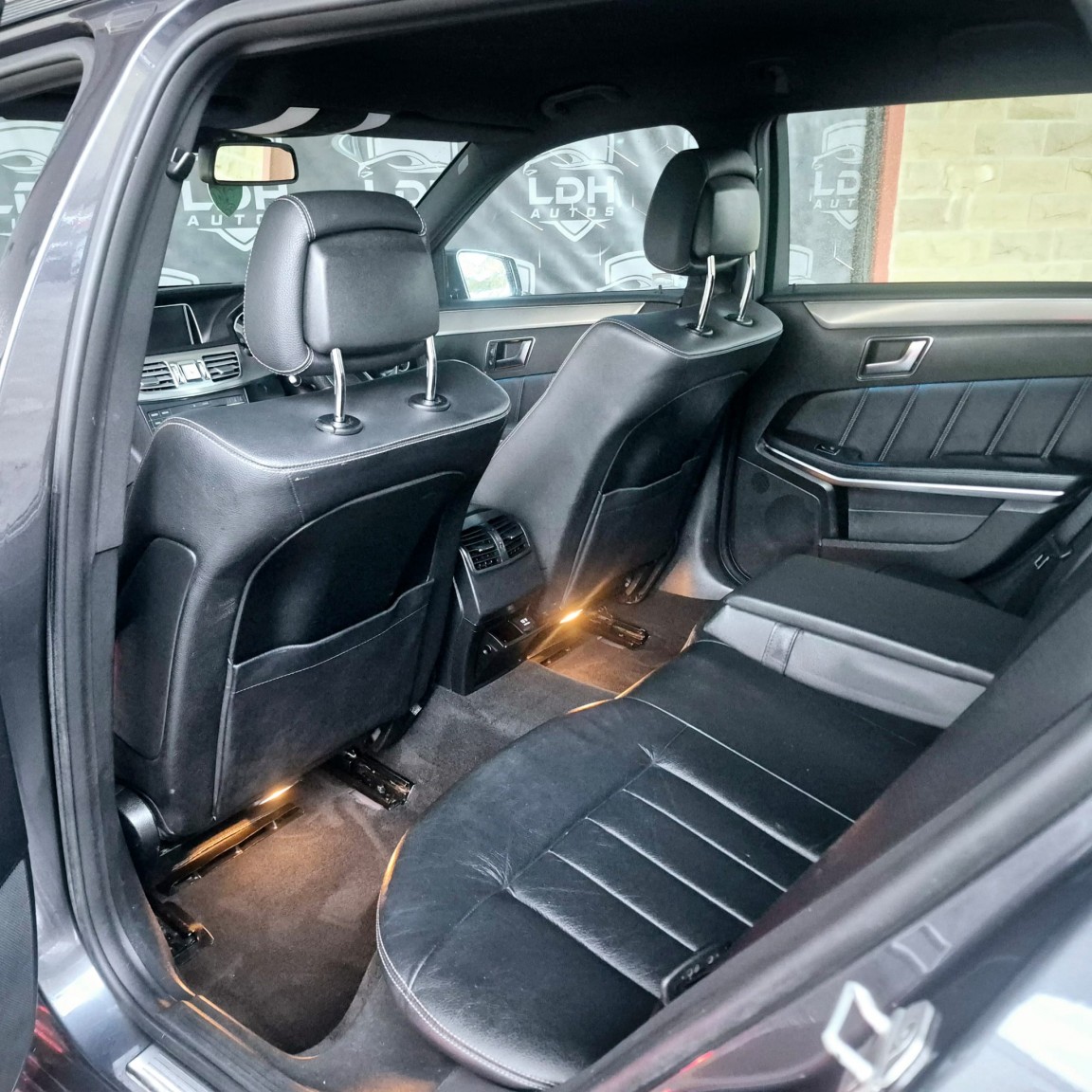 Used Mercedes-Benz E Class 2015 for sale - 76855421: Photo 19