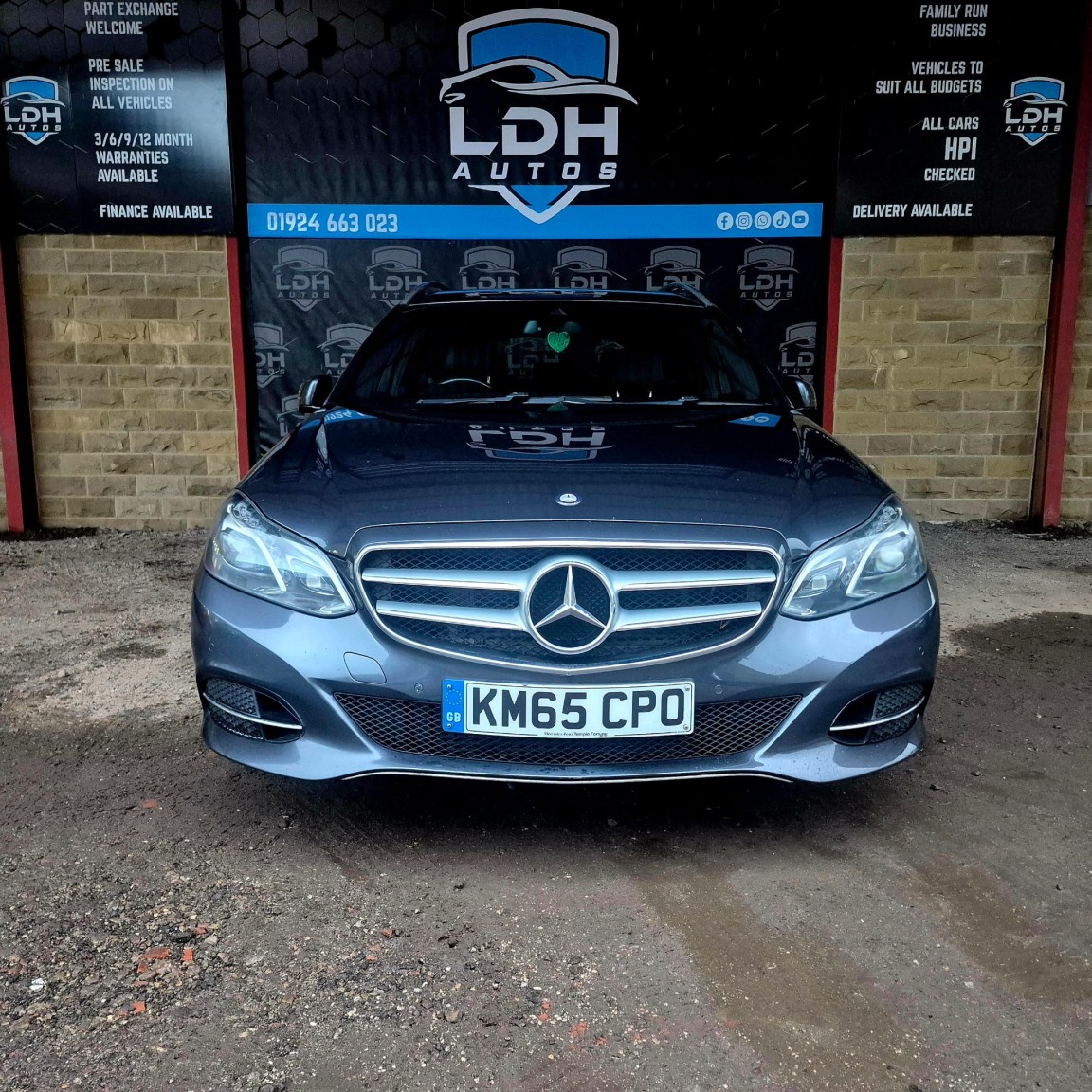 Used Mercedes-Benz E Class 2015 for sale - 76855421: Photo 2